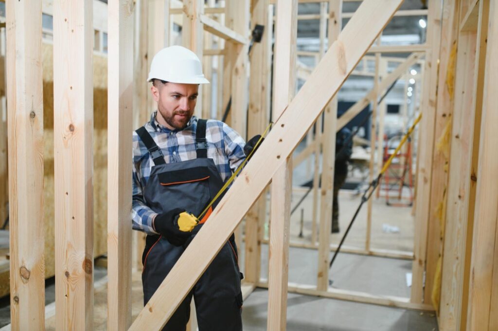 Posiadanie ubezpiczenia OC przynosi wymierne korzyści każdemu inżynierowi działającemu w sektorze budowlanym.