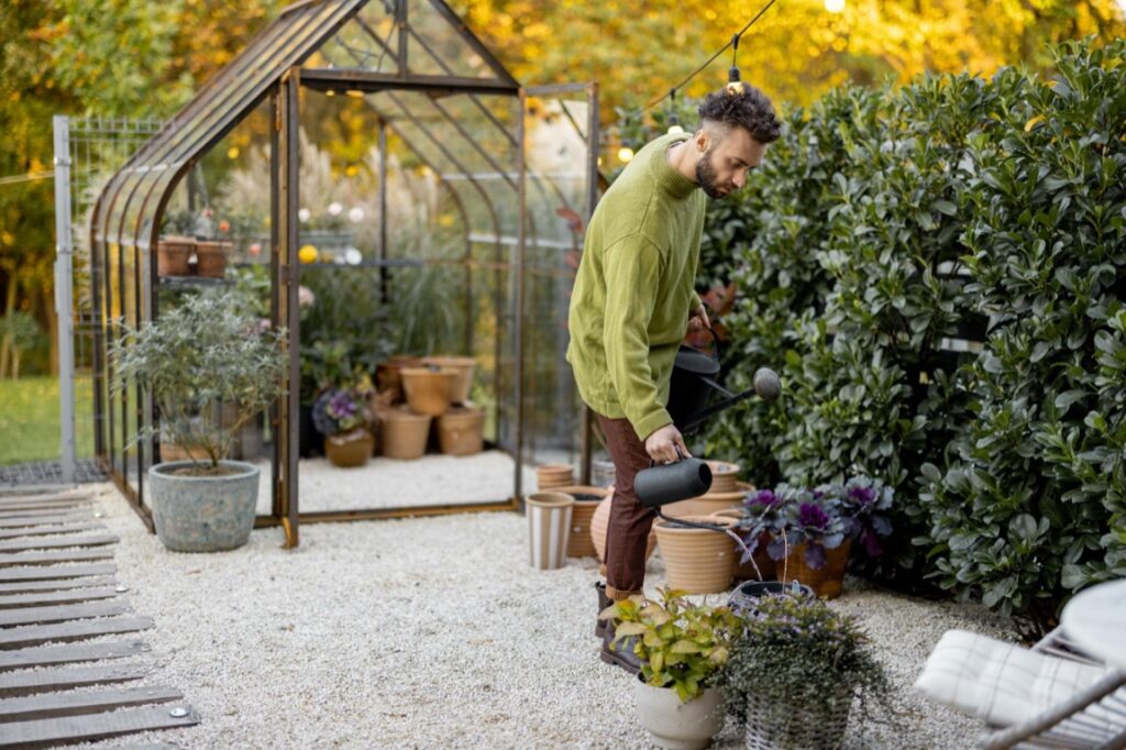Mazury, znane jako Kraina Tysiąca Jezior, to jeden z najpiękniejszych i najbardziej pożądanych regionów w Polsce pod względem nieruchomości.